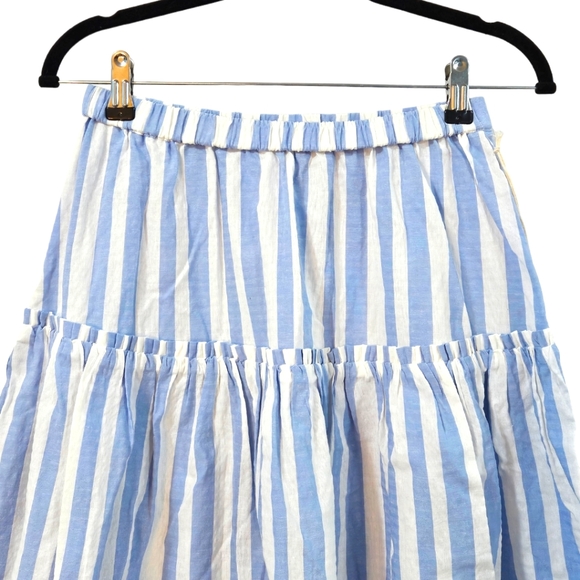 A New Approach Skirt and Cami Set - Picture 3 of 10